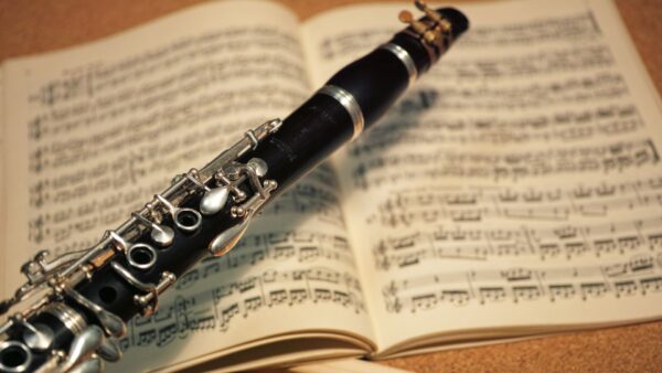 勉強のときに音楽はかけてもいい？ おすすめはクラシック