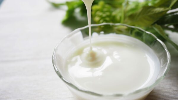 ヨーグルトを牛乳で増やす！種類や方法、注意点について