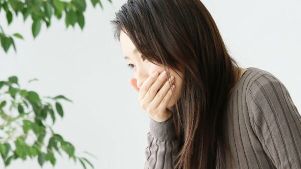 つわりが軽い日に、赤ちゃんのことが心配になって不安を感じる