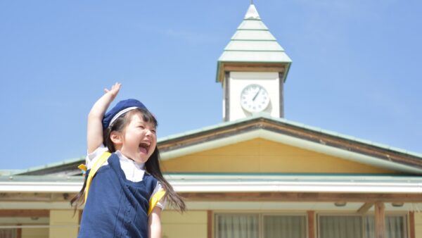 幼稚園の年中組には何歳から入れるのかを紹介します