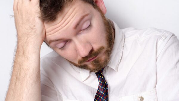 結婚してなくても左薬指に指輪をしている男性がいる