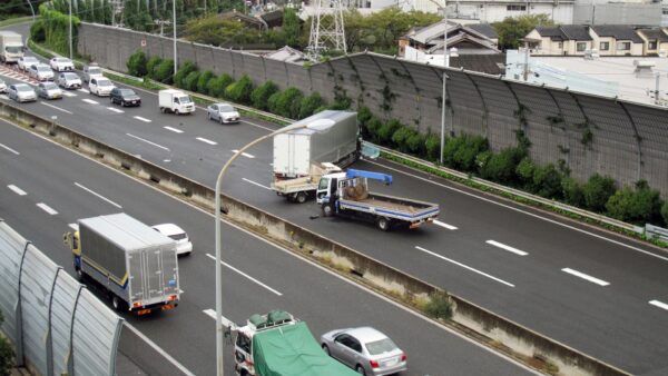 物損事故を起こしてしまった！警察の呼び出しや連絡について