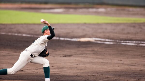 野球で球速を上げる方法とは？具体的なトレーニング方法について