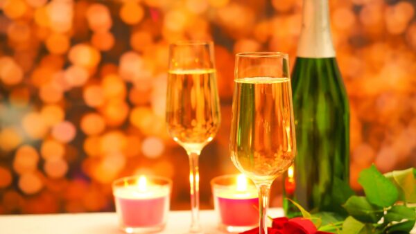 気になる彼女をご飯に誘うときのアドバイス！上手な誘い方とは