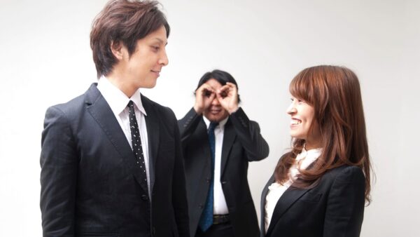 好きな人が職場にいます！嫉妬でヤキモキ仕事どころじゃない！